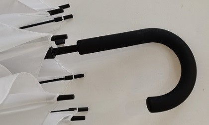 23 inch 8 glasvezel ribben auto open stok paraplu met J-vorm rubber bedekte plastic handvat